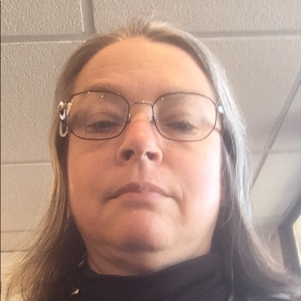 Meet your Posher, Brenda